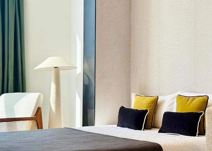 Canaryislandshost L Canteras